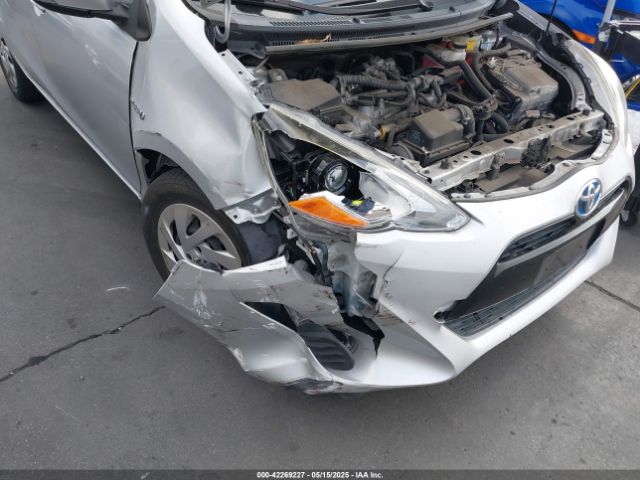 JTDKDTB35G1133623 Toyota Prius C Two