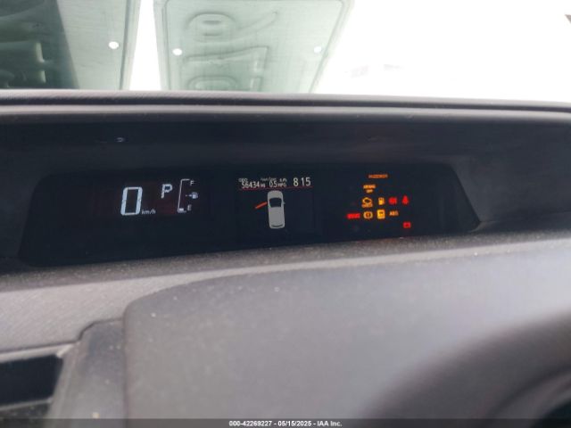 JTDKDTB35G1133623 Toyota Prius C Two