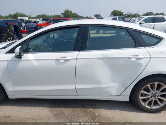 3FA6P0HD6HR275435 Ford 2017