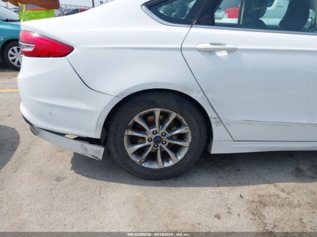 3FA6P0HD6HR275435 Ford 2017