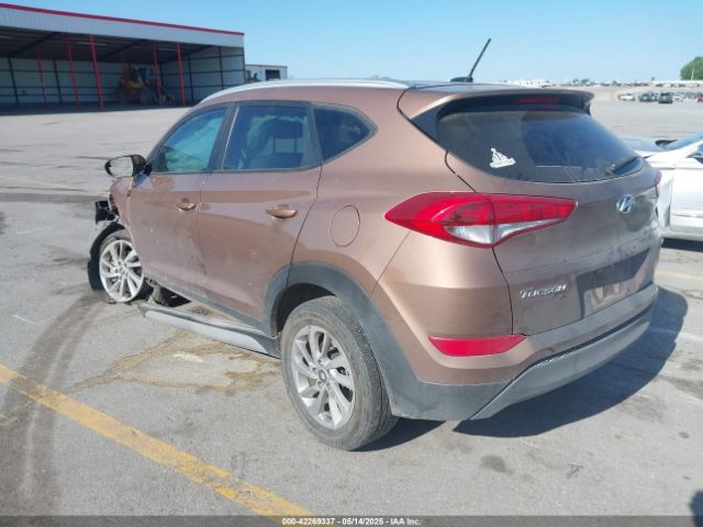 KM8J33A47HU485803 Hyundai TUCSON SE