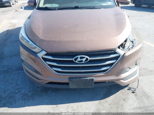 KM8J33A47HU485803 Hyundai TUCSON SE