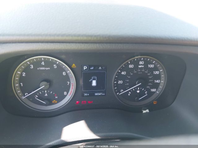 KM8J33A47HU485803 Hyundai TUCSON SE