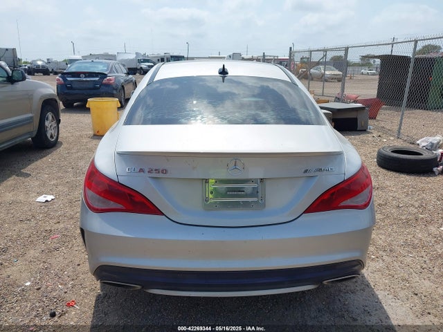 Mercedes-Benz m270 2018 WDDSJ4EB1JN587956 Image 15