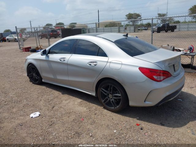 2018 MERCEDES-BENZ CLA 250 WDDSJ4EB1JN587956 Photo 2