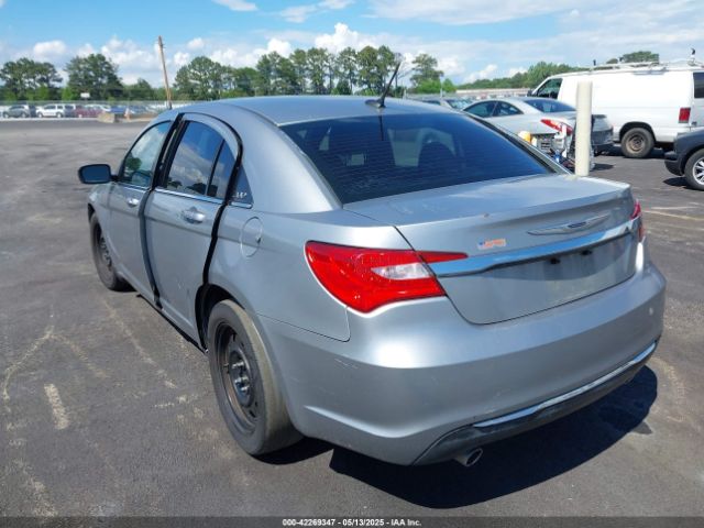 1C3CCBAG3EN103701 Chrysler 200 LX