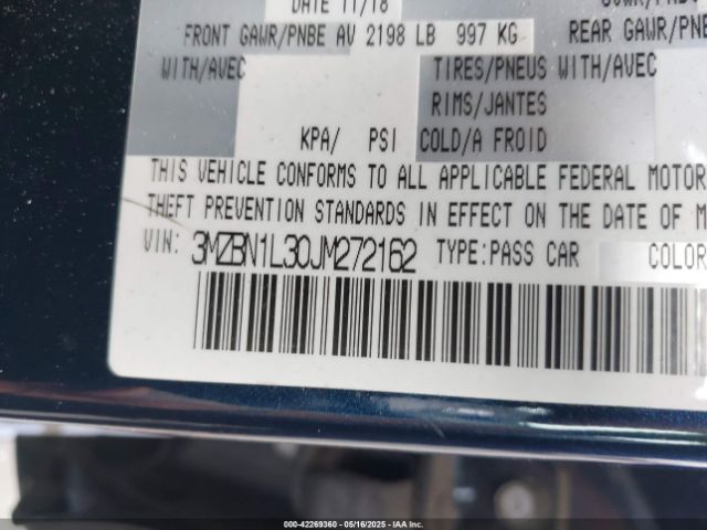 2018 MAZDA MAZDA3 3MZBN1L30JM272162 Photo 8