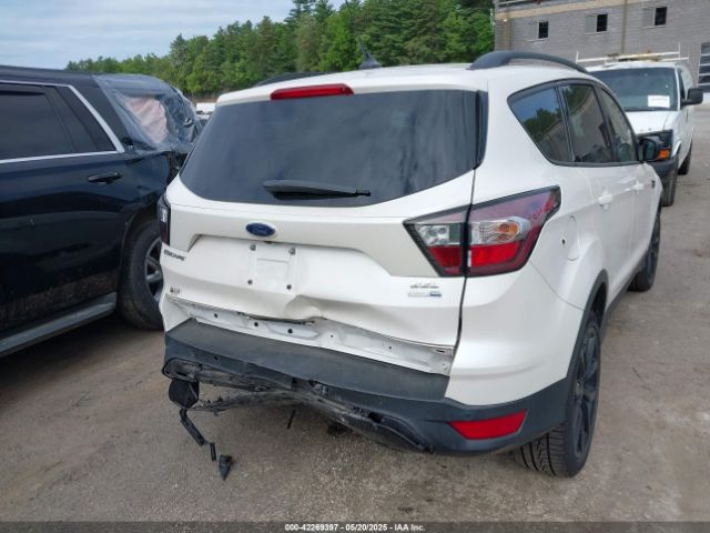 1FMCU9HD6JUC66383 Ford ESCAPE SEL