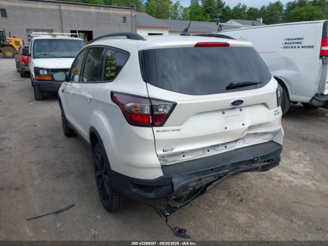 1FMCU9HD6JUC66383 Ford ESCAPE SEL