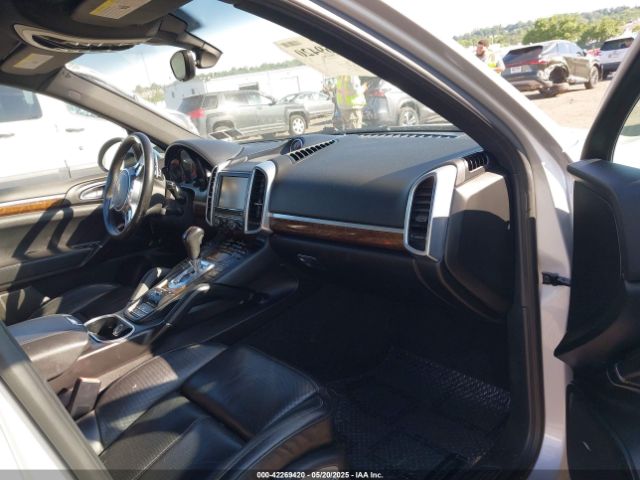 2013 PORSCHE CAYENNE HYBRID WP1AE2A29DLA15374 Photo 4