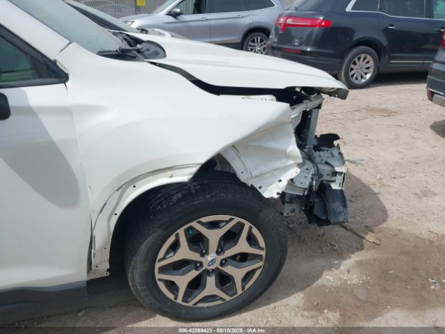 JF2SKAEC7KH586312 Subaru Forester Premium