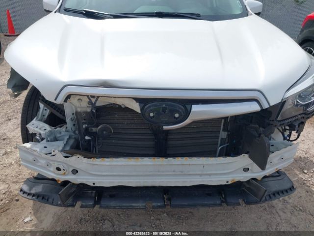 JF2SKAEC7KH586312 Subaru Forester Premium