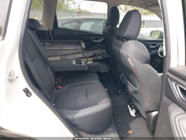JF2SKAEC7KH586312 Subaru Forester Premium
