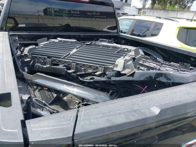 3GTP9CEKXNG102456 GMC l3b
