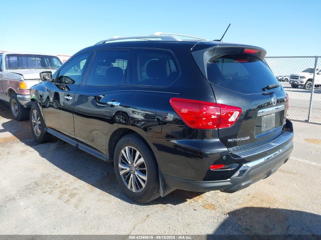 5N1DR2MN8JC670870 Nissan Pathfinder Sv