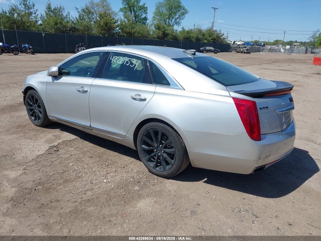 2017 CADILLAC XTS 2G61M5S37H9173659 Photo 2