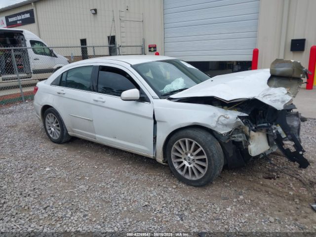 2013 CHRYSLER 200 1C3CCBBB1DN639676 Photo 0