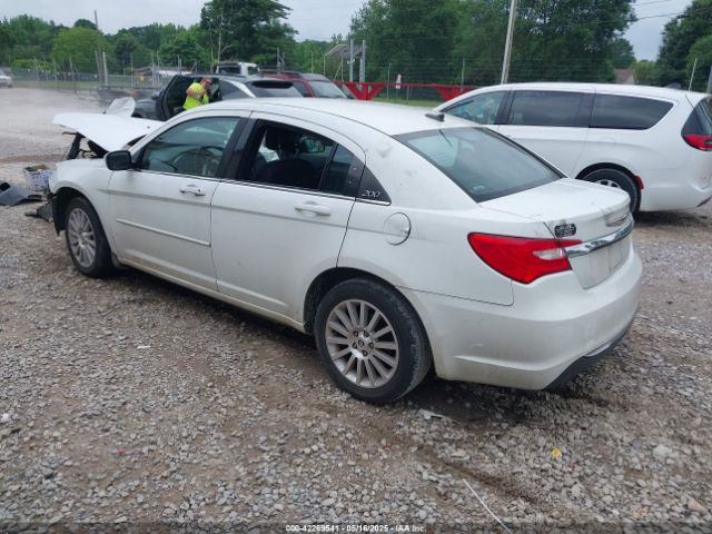 2013 CHRYSLER 200 1C3CCBBB1DN639676 Photo 2