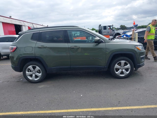 3C4NJDBB9JT112387 Jeep Compass