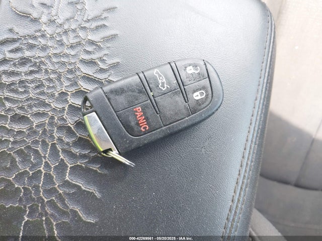 Chrysler 200 Limited 2015 1C3CCCAB3FN687402 Image 11