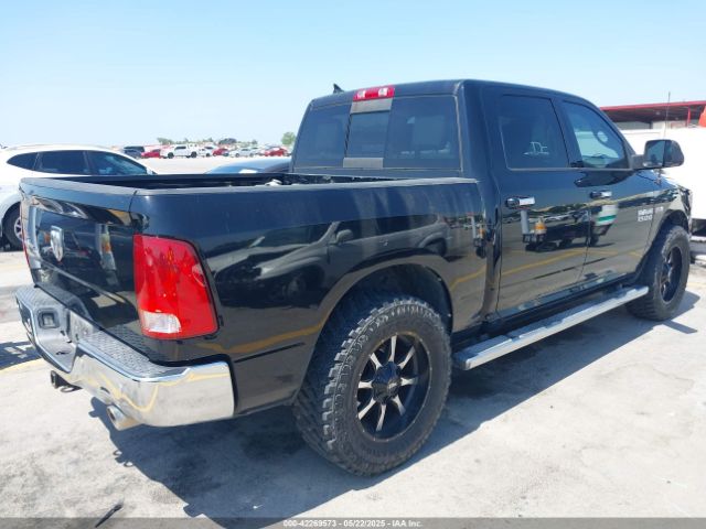 2015 RAM 1500 1C6RR6LT1FS554349 Photo 3
