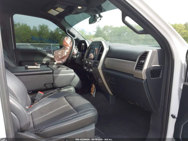1FT7W2BT1NEE27715 Ford F-250 Lariat