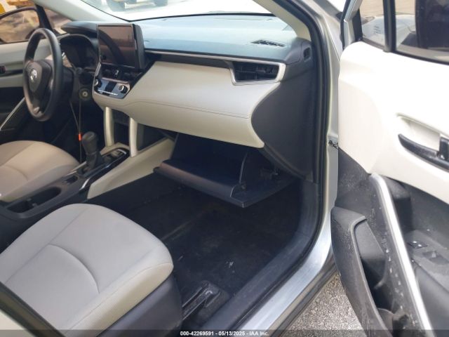 7MUAAAAG1PV050373 Toyota Corolla Cross L