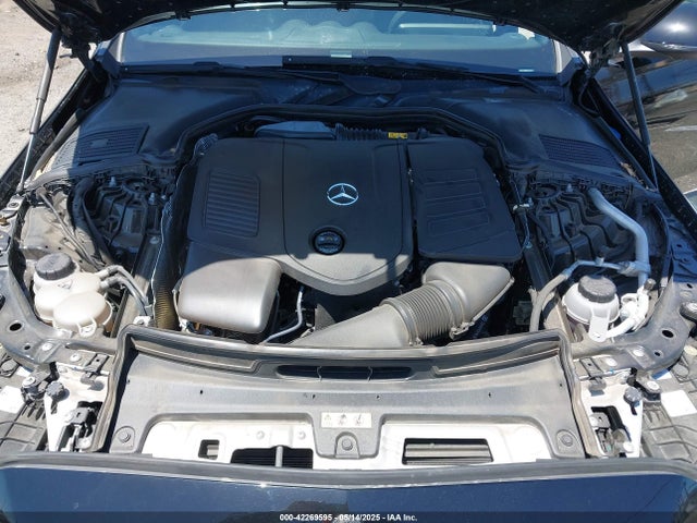 W1KAF4GB8NR066743 Mercedes-Benz m264