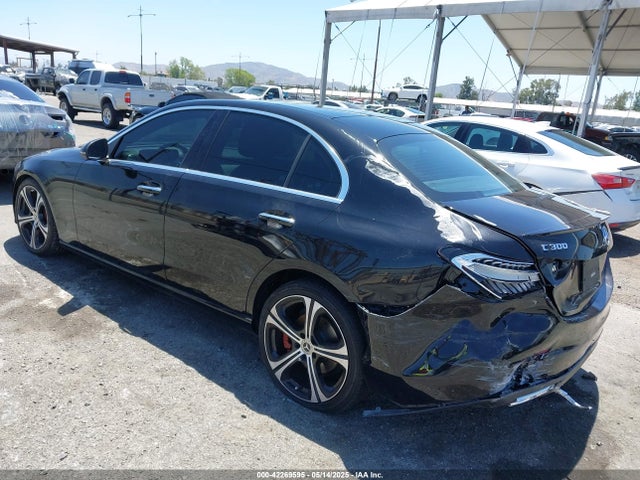 W1KAF4GB8NR066743 Mercedes-Benz m264