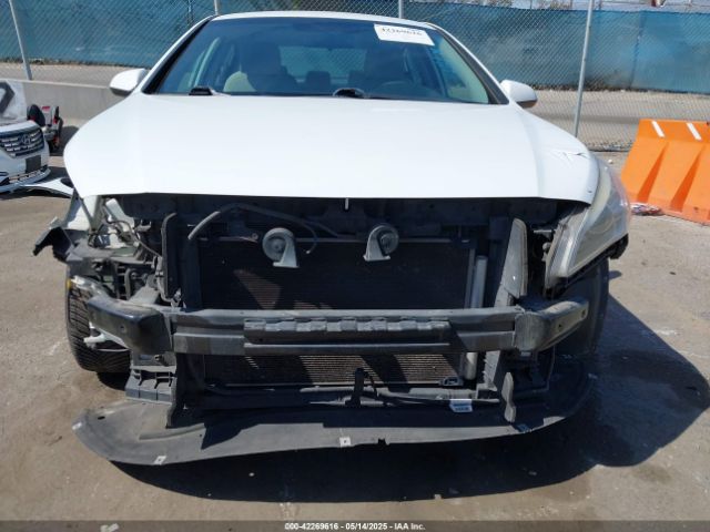 5NPE24AF0HH464172 Hyundai 2017