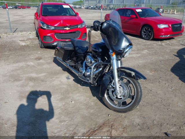 2013 HARLEY-DAVIDSON FLHX 1HD1KBM17DB690240