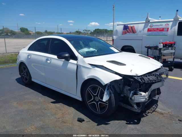 2019 MERCEDES-BENZ A 220 WDD3G4EB1KW012903