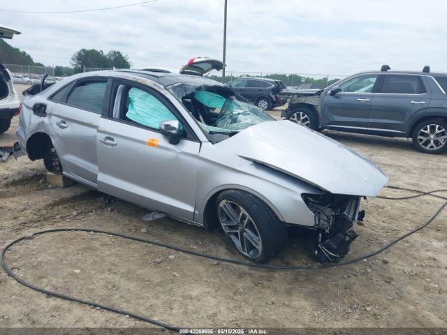 2018 AUDI A3 WAUAUGFF3J1034312