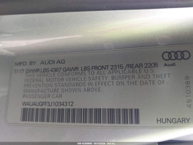 2018 AUDI A3 WAUAUGFF3J1034312 Photo 8