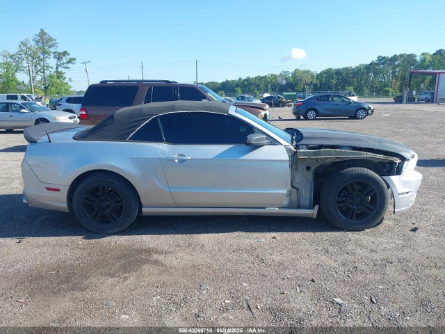 1ZVBP8EM7E5205630 Ford Mustang V6