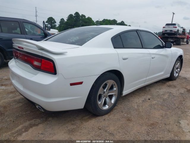 2C3CDXBG0EH102569 Dodge Charger Se