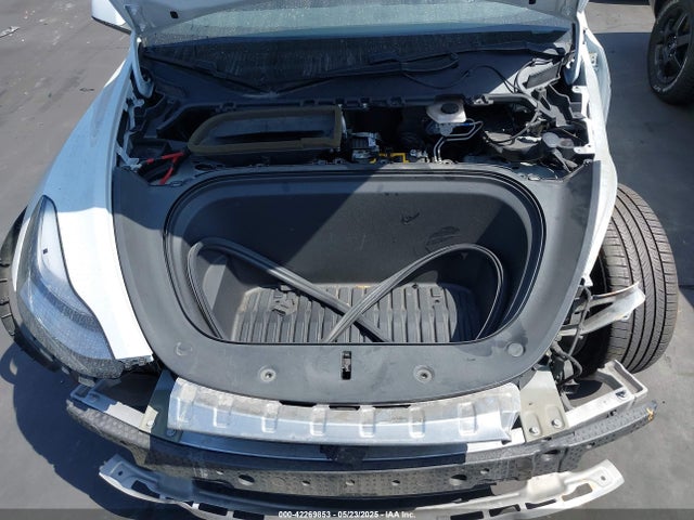 2020 TESLA MODEL Y 5YJYGDEE9LF015631 Photo 9