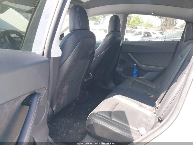 5YJYGDEE9LF015631 Tesla Model Y