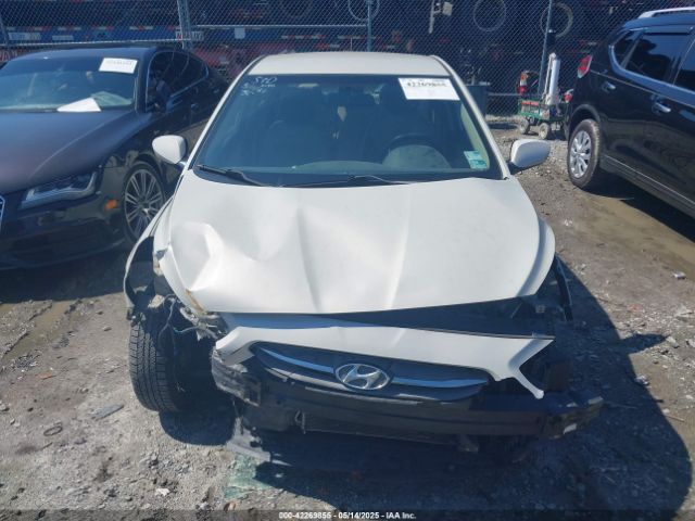 KMHCT4AE4GU078477 Hyundai ACCENT SE