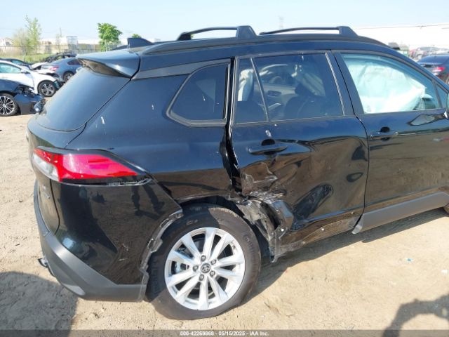 7MUCAABG8PV078128 Toyota Corolla Cross Le
