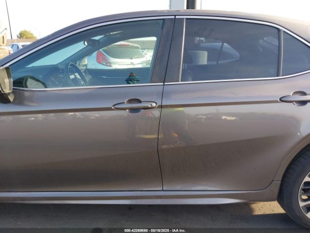 4T1G11AK8LU965621 Toyota CAMRY SE