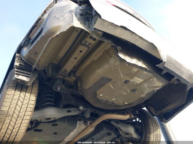 4T1G11AK8LU965621 Toyota CAMRY SE