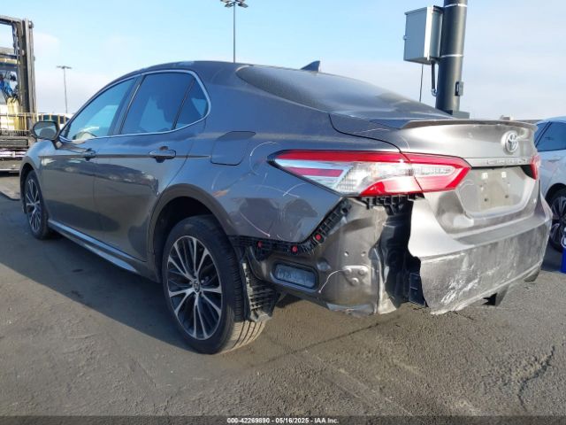 4T1G11AK8LU965621 Toyota CAMRY SE