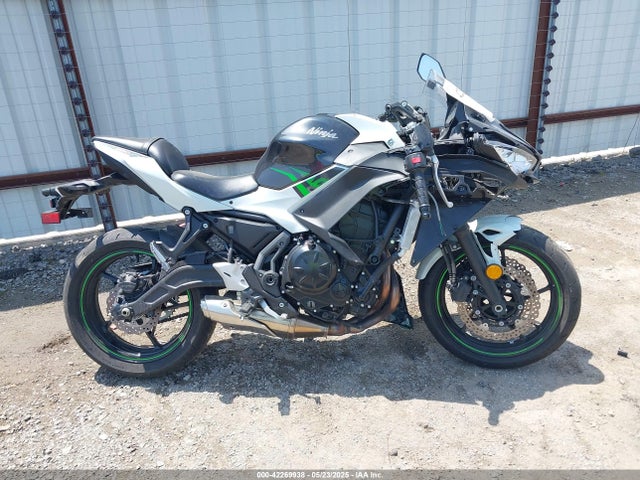 ML5EXEN18NDA63876 Kawasaki Ninja 650