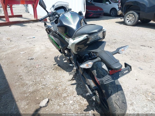 ML5EXEN18NDA63876 Kawasaki Ninja 650