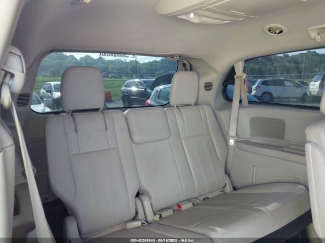 2C4RC1AG9FR741696 Chrysler Town & Country Lx