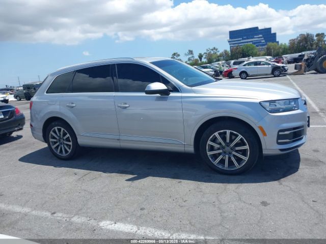 WA1VAAF76HD032429 Audi Q7 3.0t Premium