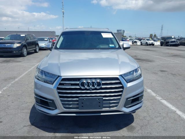 WA1VAAF76HD032429 Audi Q7 3.0t Premium