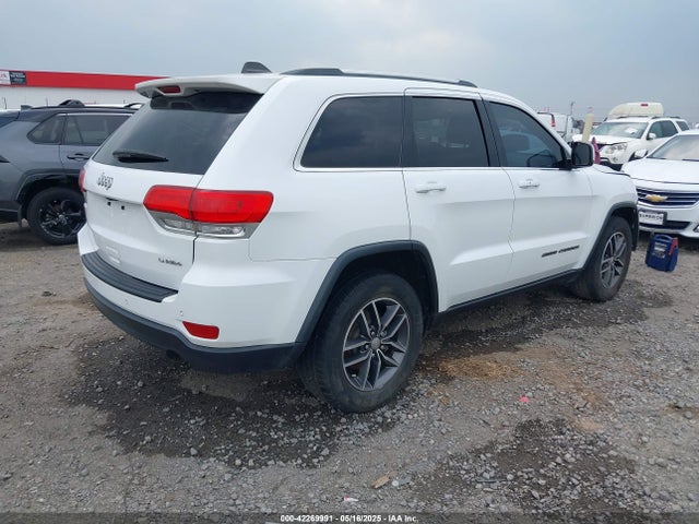 1C4RJEAG9JC412236 Jeep Grand Cherokee Laredo E 4x2