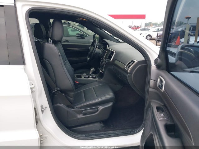 1C4RJEAG9JC412236 Jeep Grand Cherokee Laredo E 4x2